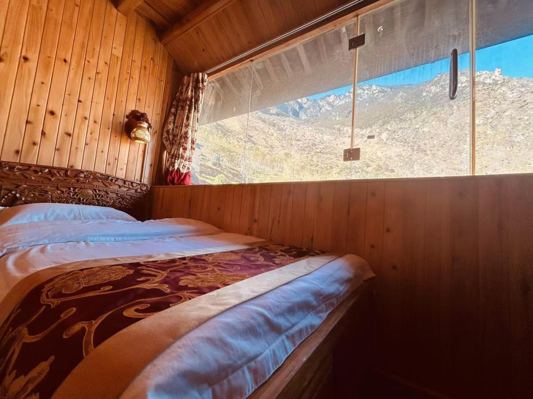 Tiger Leaping Gorge Sean'S Spring Guesthouse شانغريلا المظهر الخارجي الصورة
