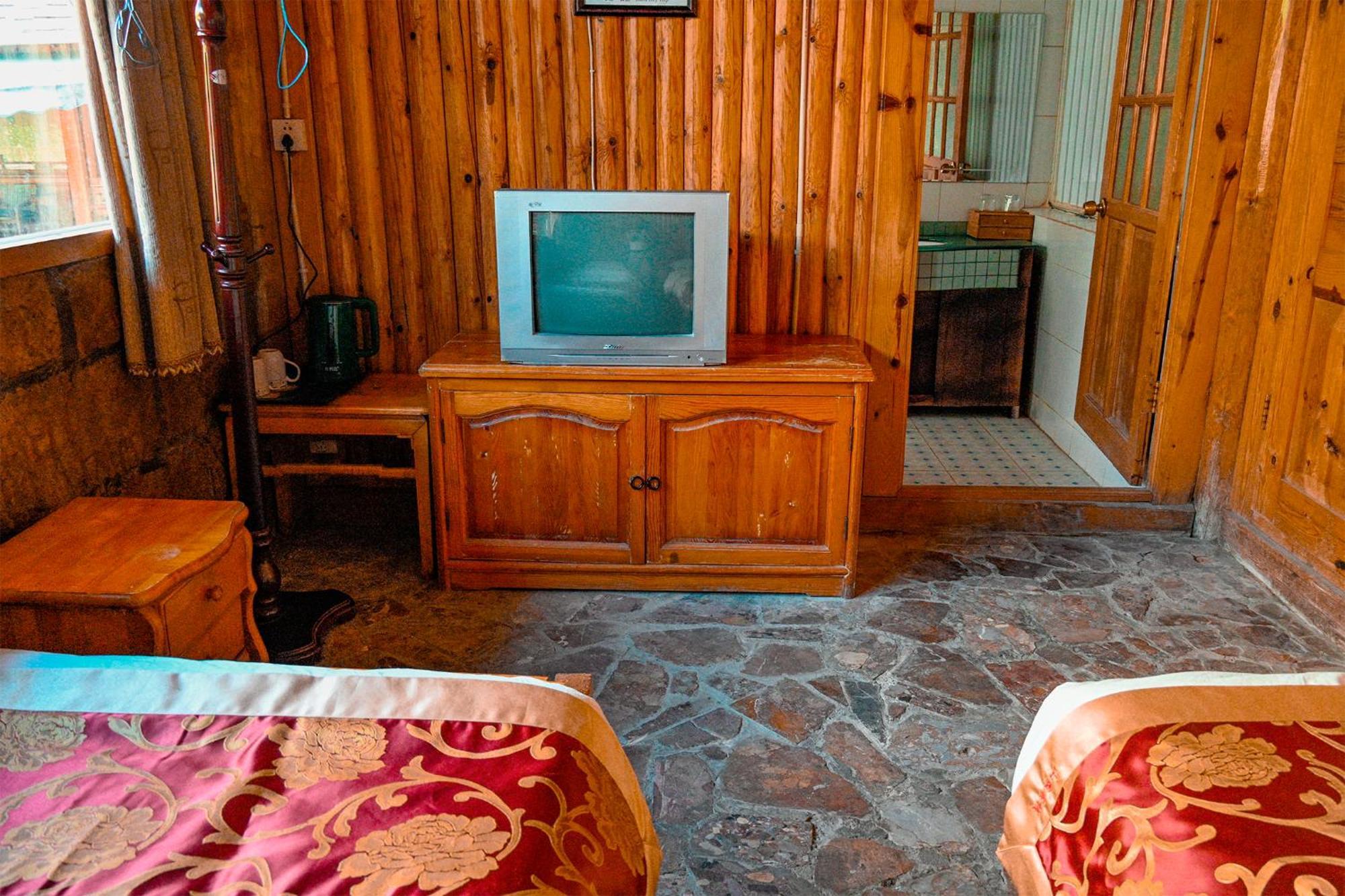 Tiger Leaping Gorge Sean'S Spring Guesthouse شانغريلا الغرفة الصورة