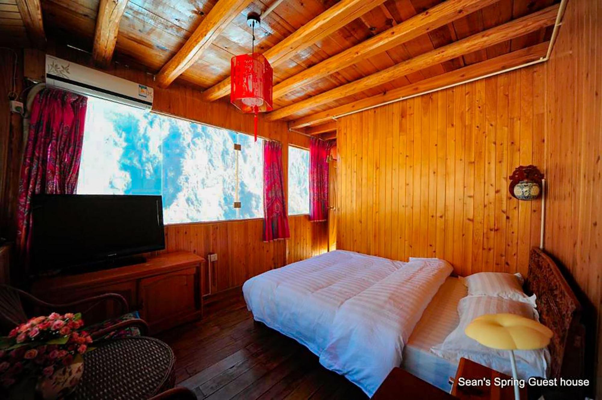 Tiger Leaping Gorge Sean'S Spring Guesthouse شانغريلا الغرفة الصورة