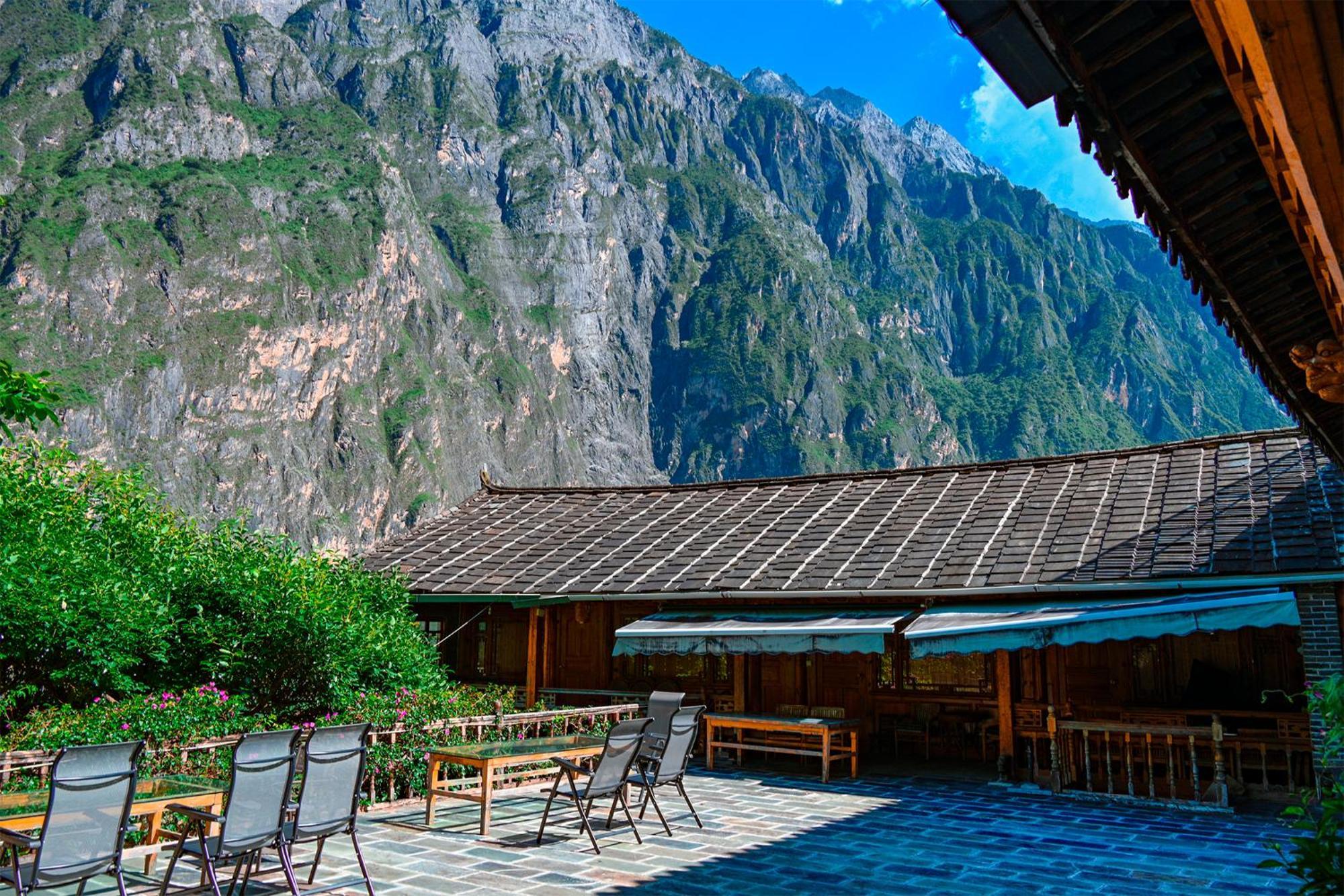 Tiger Leaping Gorge Sean'S Spring Guesthouse شانغريلا المظهر الخارجي الصورة