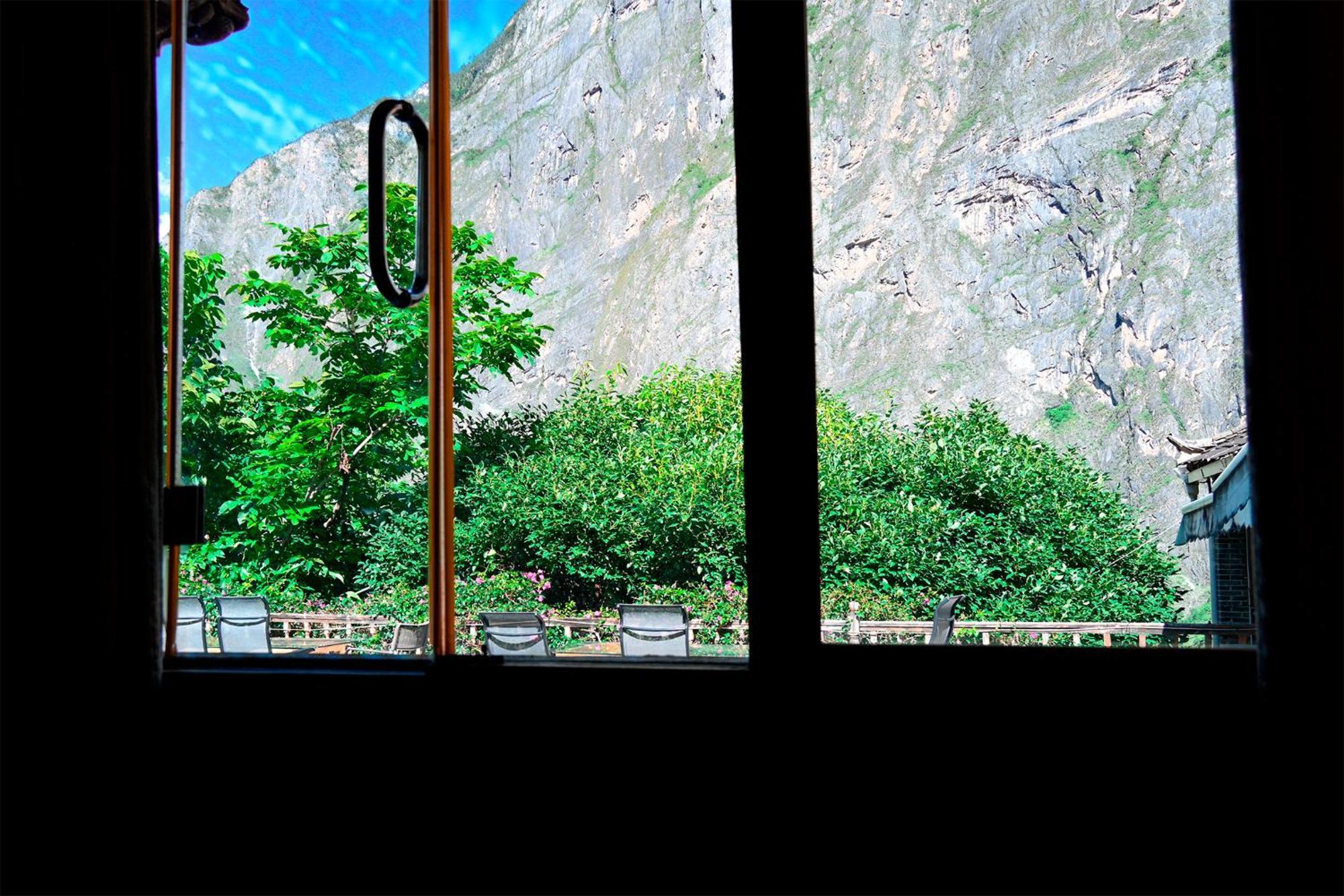 Tiger Leaping Gorge Sean'S Spring Guesthouse شانغريلا الغرفة الصورة